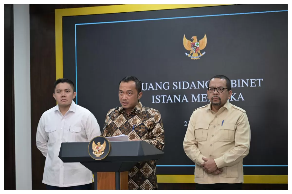 Menteri Sekretaris Negara Prasetyo Hadi menyampaikan keterangan pers di Jakarta, Selasa (2/6/2026), terkait pergantian pimpinan Badan Gizi Nasional (BGN) dan kelangsungan Program Makan Bergizi Gratis.