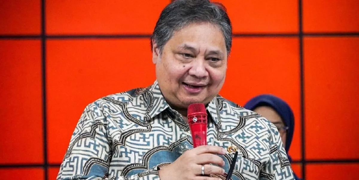 Menteri Koordinator Bidang Perekonomian Airlangga Hartarto menyebut emas Pegadaian sekitar 153 ton memiliki nilai sekitar Dolar AS 20 miliar saat ini. (Facebook.com @Airlangga Hartarto)