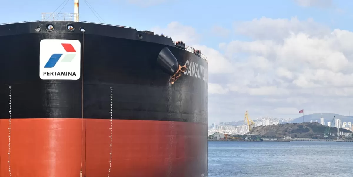 Kapal Pertamina tertahan di kawasan Teluk Arab menunggu izin melintas Selat Hormuz di tengah konflik geopolitik Timur Tengah yang memanas. (Dok. Bakom RI)