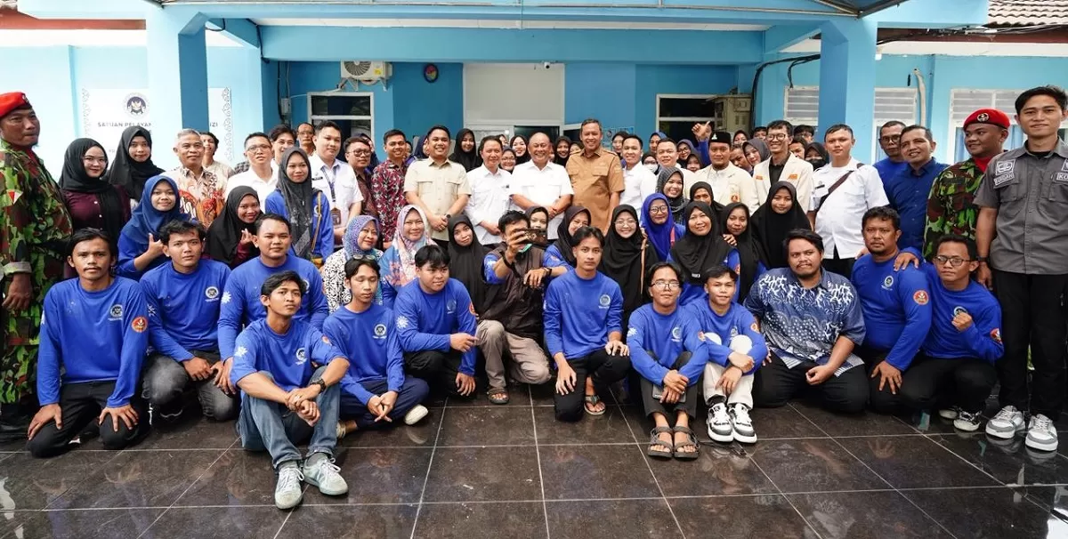 Kepala BGN Dadan Hindayana menjelaskan simulasi kebutuhan sapi dalam program makan bergizi gratis kepada publik.  (Dok. BGN)