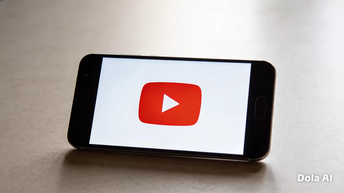 Aktivitas media sosial  membentuk opini publik secara cepat menjadi tantangan besar bagi strategi komunikasi pemerintah saat ini (Dok. Kreasi Dola AI)