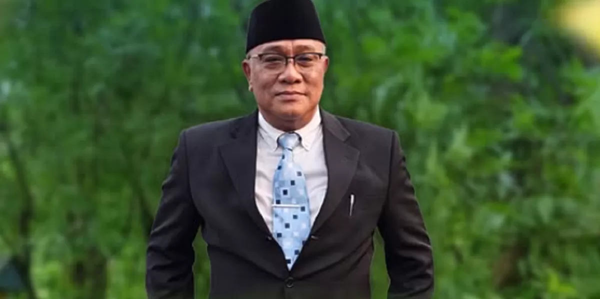 Profil Jumhur Hidayat yang dikenal sebagai aktivis agraria kini diuji dalam peran barunya sebagai Menteri Lingkungan Hidup di kabinet pemerintahan. (Instagram.com @dislh_tng)