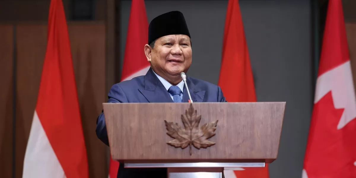 Pidato Presiden Prabowo di Kejaksaan Agung menyoroti pentingnya devisa ekspor sawit dan batu bara kembali ke sistem keuangan domestik. (Facebook.com @Prabowo Subianto)