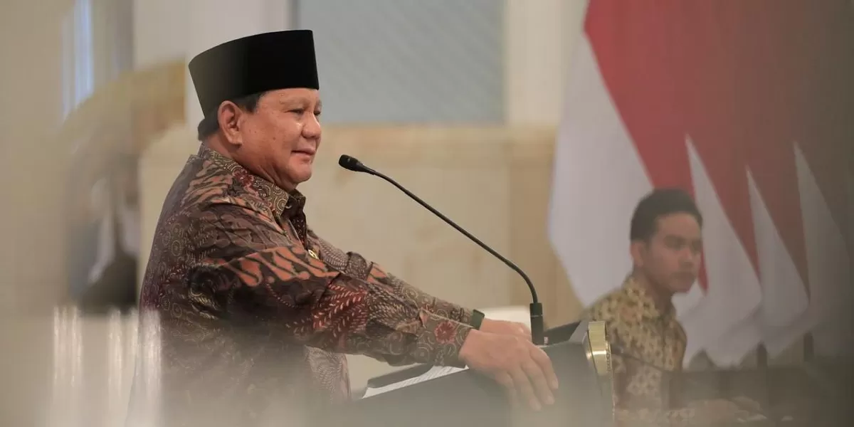 Presiden Prabowo menegaskan kewajiban penyimpanan devisa hasil ekspor SDA di dalam negeri sebagai langkah memperkuat fondasi ekonomi nasional. (Facebook.com @Prabowo Subianto)