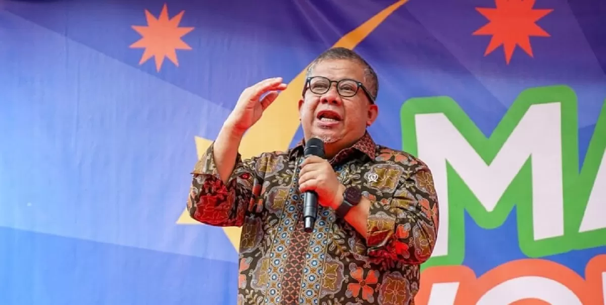 Wakil Menteri PKP RI Fahri Hamzah menjelaskan respons pemerintah terhadap kritik The Economist atas arah kebijakan ekonomi Indonesia dalam agenda transformasi menuju Indonesia Emas 2045 . (Instagram.com @fahrihamzah)