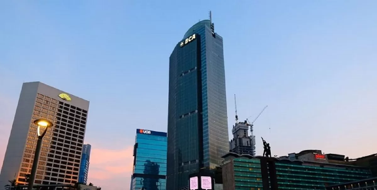 Viral dugaan kebocoran data nasabah di dark web yang memicu kekhawatiran keamanan transaksi digital dan risiko phishing pengguna layanan perbankan Indonesia, Gedung BCA jadi perhatian publik. (Dok. Bca.co.id)