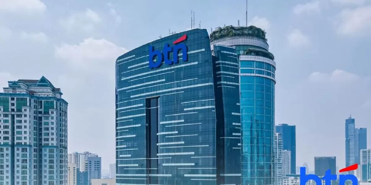Penyidik Kejari Karawang kembali menggeledah dan menyegel kantor PT BAS, pengembang perumahan yang menerima fasilitas KPR BTN bernilai ratusan miliar rupiah. (Dok. Btn.co.id/ Kreasi Dola AI)