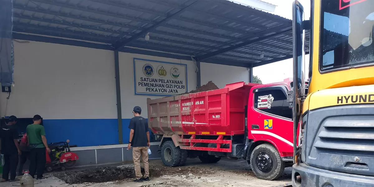 Setelah lama beroperasi, SPPG Polri Pekayon Jaya ternyata baru membangun IPAL. (Mame/Metropolitan)