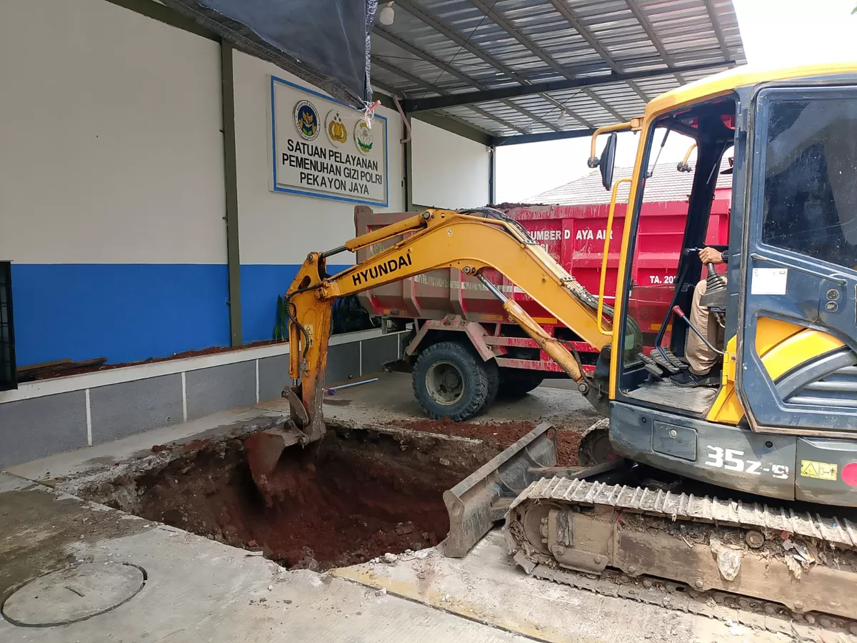 Begini kondisi pembangunan IPAL di SPPG Polri Pekayon Jaya pada Kamis (14/5/2026).  (mame/metropolitan)