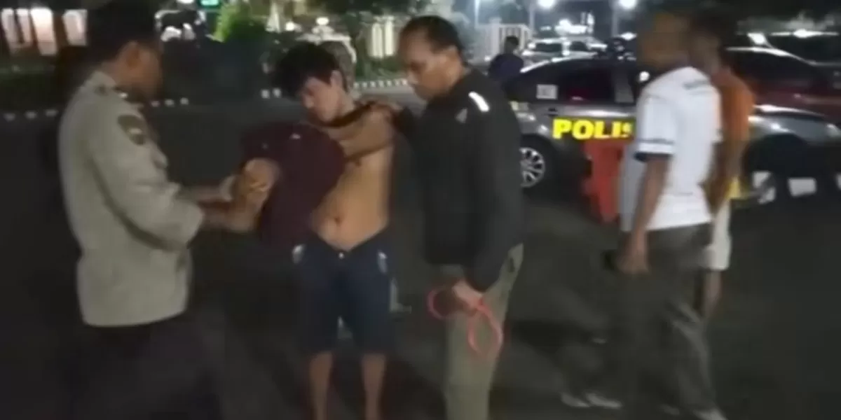 Pelaku asal Tambun Bekasi menggasak dompet dan HP milik pedagang di kawasan Cileungsi. (instagram/bogorplus.id)