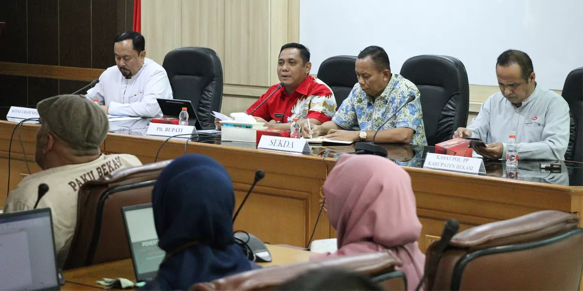 Suasana rapat persiapan penertiban pajak air tanah yang berlangsung di Ruang Rapat KH Mamun Nawawi Gedung Bupati Bekasi, Jumat (29/5/2026). (dok pemkab bekasi)