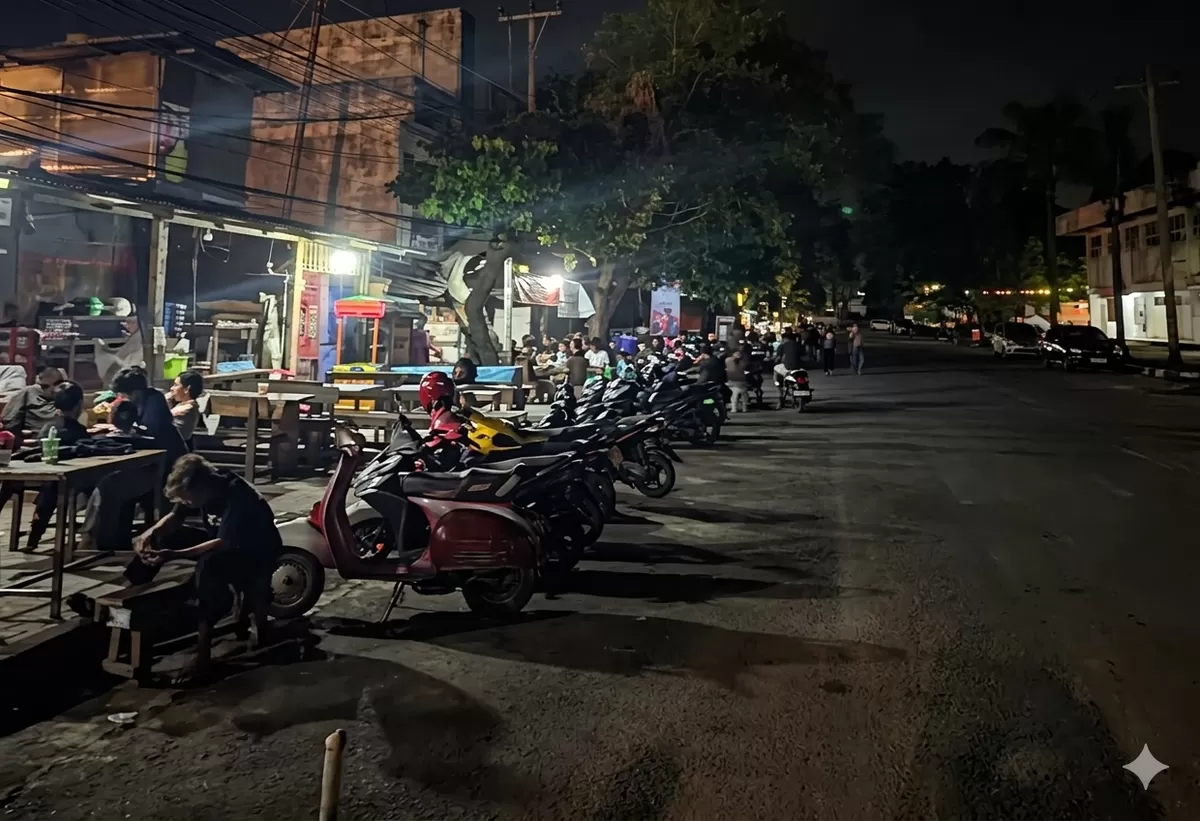 Suasana malam di kawasan Kamboja Palembang, pemandangan ini tidak akan ada lagi setelah Pemkot Palembang lakukan penertiban