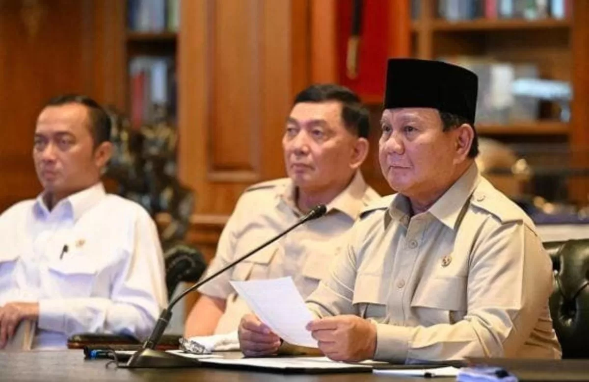 00:00:00  [Musik] Assalamualaikum warahmatullahi wabarakatuh Apa kabar anak-anak semuanya saya harapkan kalian semuanya masih dalam keadaan sehat walafiat sehingga kalian bisa mengikuti pembelajaran hari ini dengan baik oke anak-anak di kesempatan yang baik ini kita akan membahas sistem politik di I