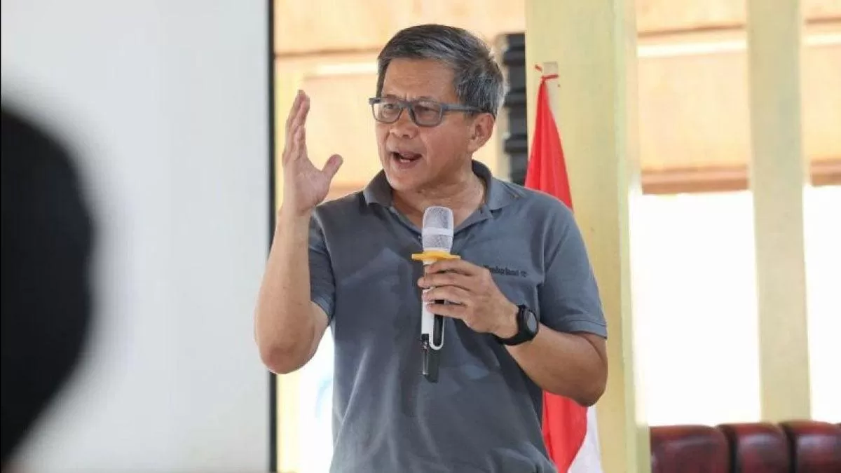 Rocky Gerung menilai Prabowonomics harus diuji secara akademik. Menurutnya, kampus menjadi ruang penting untuk mengawal kebijakan melalui nalar kritis dan debat publik.