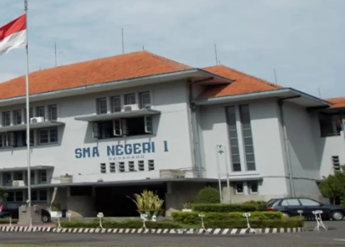 SMA NEGERI 1 SEMARANG