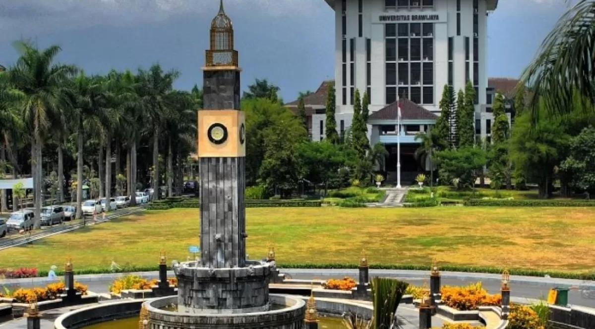 Universitas Brawijaya terus berkembang menjadi kampus berkelas dunia dengan prestasi, inovasi, dan komitmen mencetak generasi unggul Indonesia.