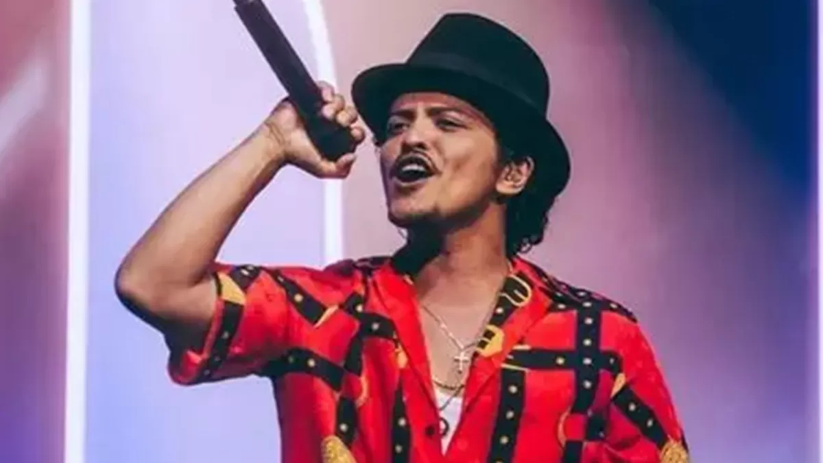 Bruno Mars  (insertlive.com)