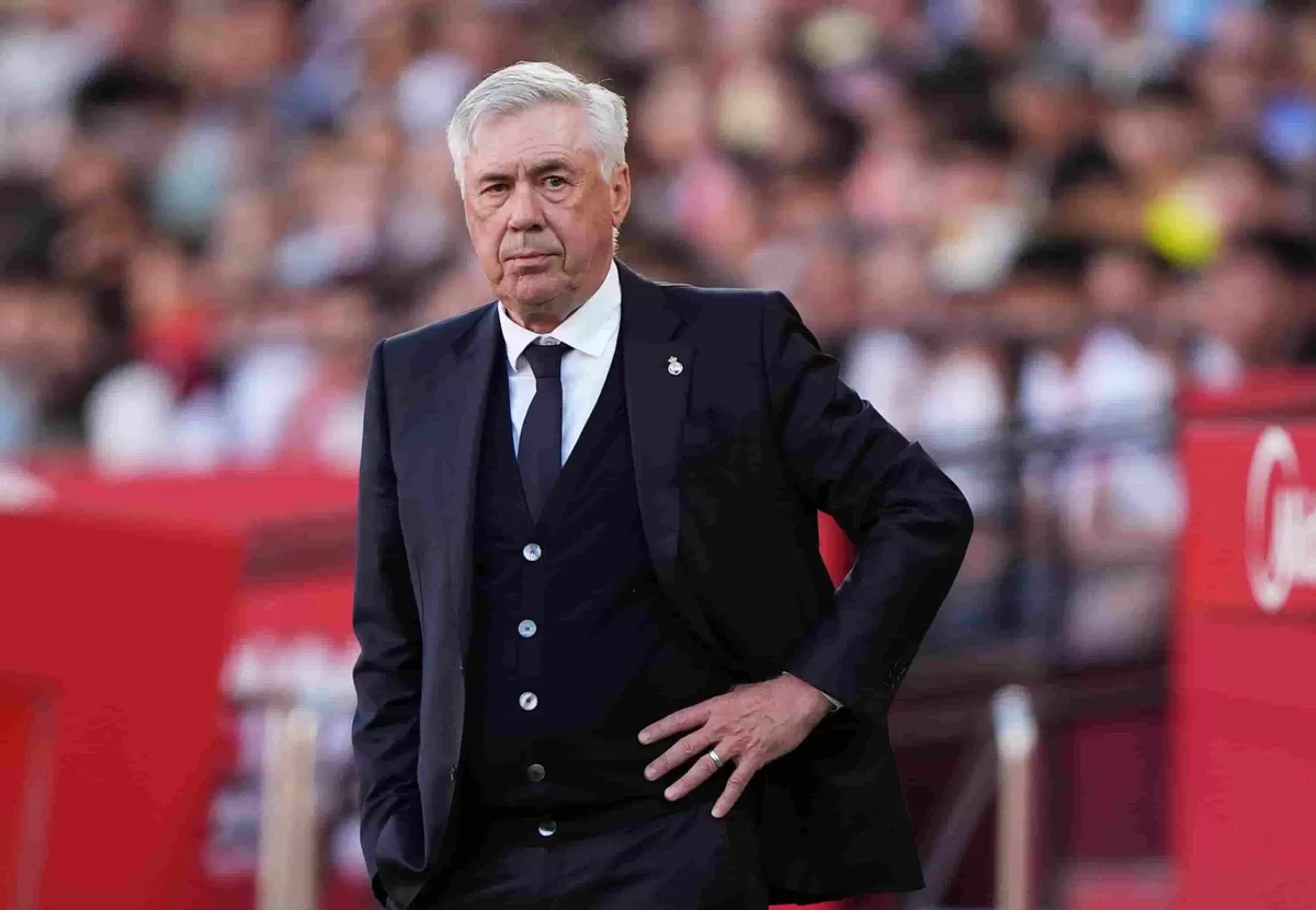 Gary Neville jagokan Carlo Ancelotti melatih MU