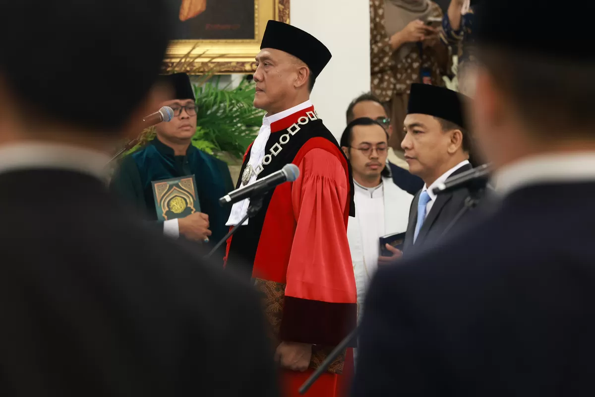 Ketua Ombudsman RI Hery Susanto usai pelantikan oleh Presiden Prabowo di Istana Negara. Kini ditetapkan tersangka oleh Kejaksaan Agung.