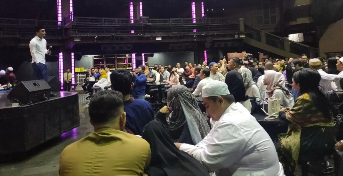 Momentum Ramadan 2026, Gus Miftah Buka Puasa Bareng Pekerja Hiburan Malam Colosseum Jakarta (Istimewa)