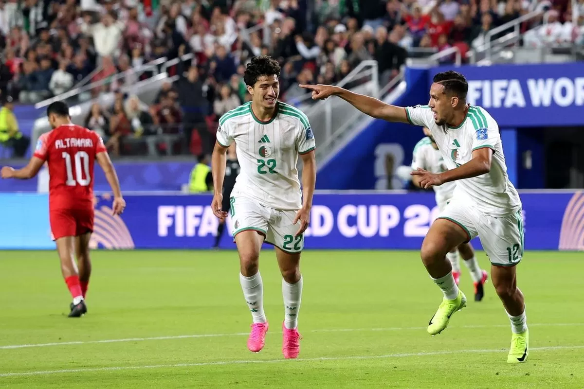 Aljazair raih kemenangan perdana usai mengalahkan Yordania 2-1 dan menjaga peluang lolos di Piala Dunia 2026.