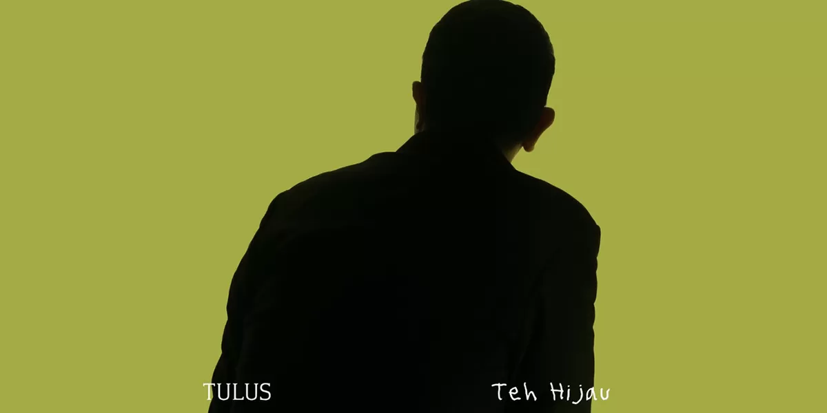 Tulus resmi merilis single berjudul Teh Hijau yang langsung menjadi perbincangan hangat di berbagai platform musik digital. Foto: Instagram/@tulusm