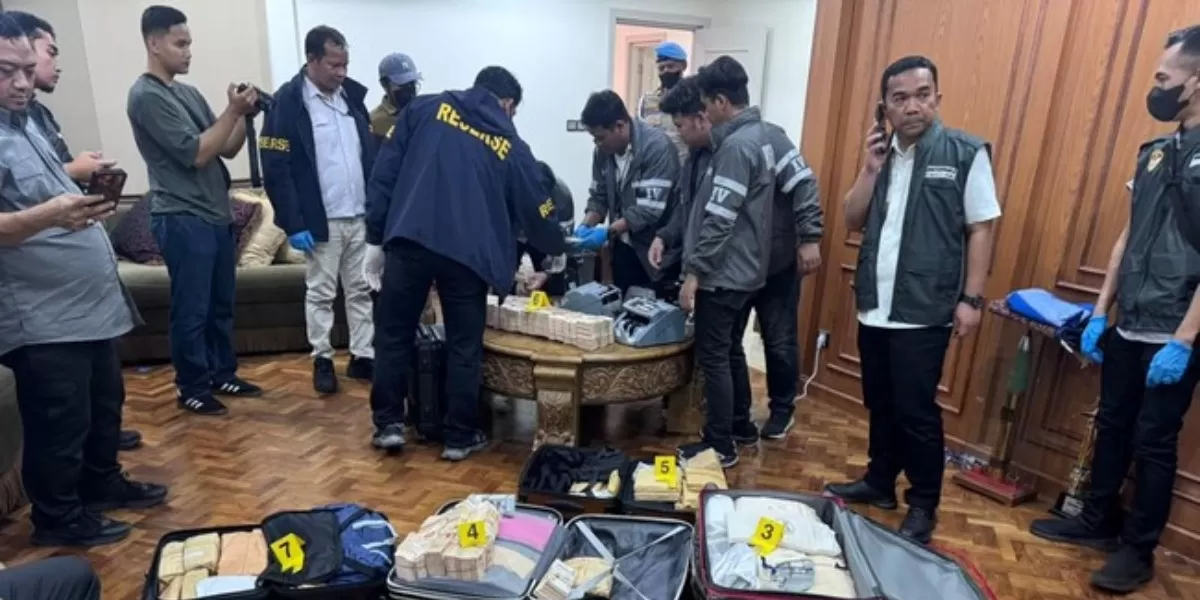 Menyoroti penggeledahan polisi di kawasan Bogor hingga Jakarta Selatan terkait kasus korupsi batu bara yang memicu pemadaman massal. (Dok. Polri)