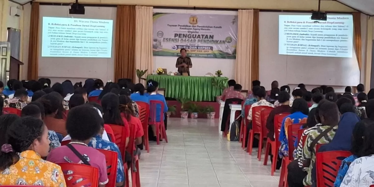 Foto : Seminar AI dan filsafat pendidikan YPPK Keuskupan Agung Merauke diikuti guru dan kepala sekolah Papua Selatan. (KPBI)