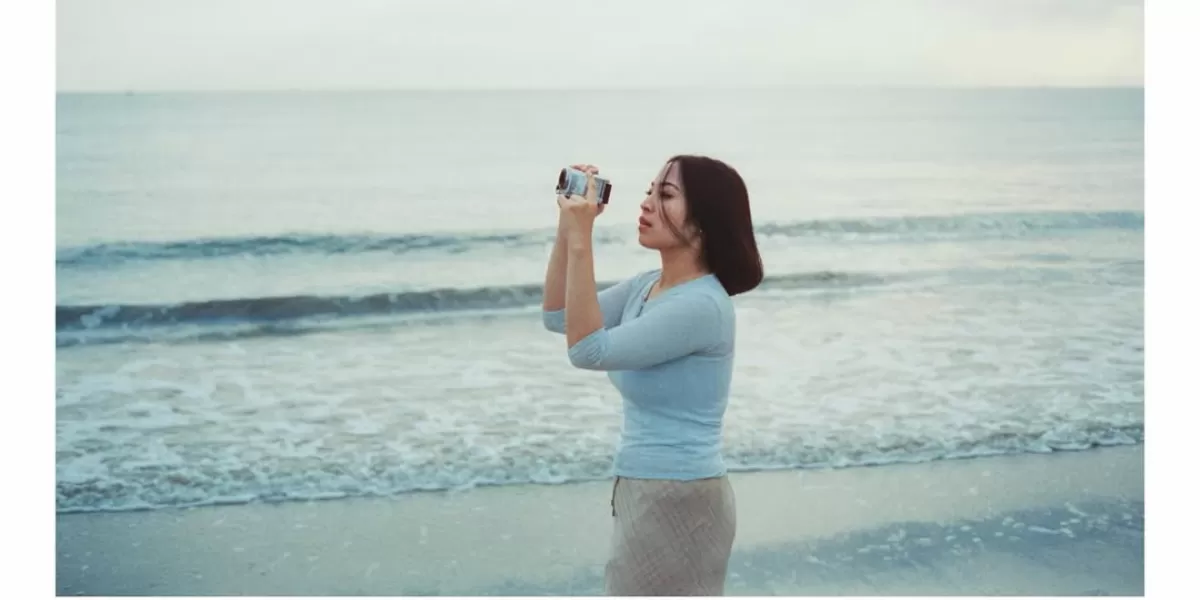 Single Terbaru Rabun Jauh Bernadya Bikin Hati Perih, Lagu Tentang Rindu ...