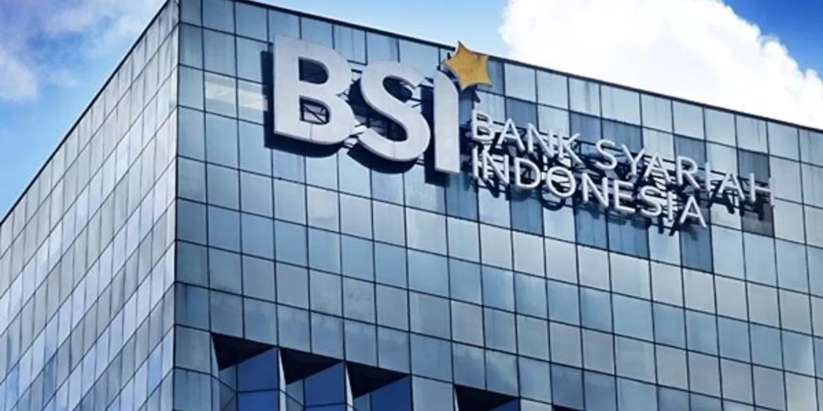 Kasus dugaan dana pelunasan kredit BSI Anambas memasuki proses hukum setelah audit internal menemukan 14 nasabah terdampak. (Dok. bankbsi.co.id/Kreasi Gemini AI)