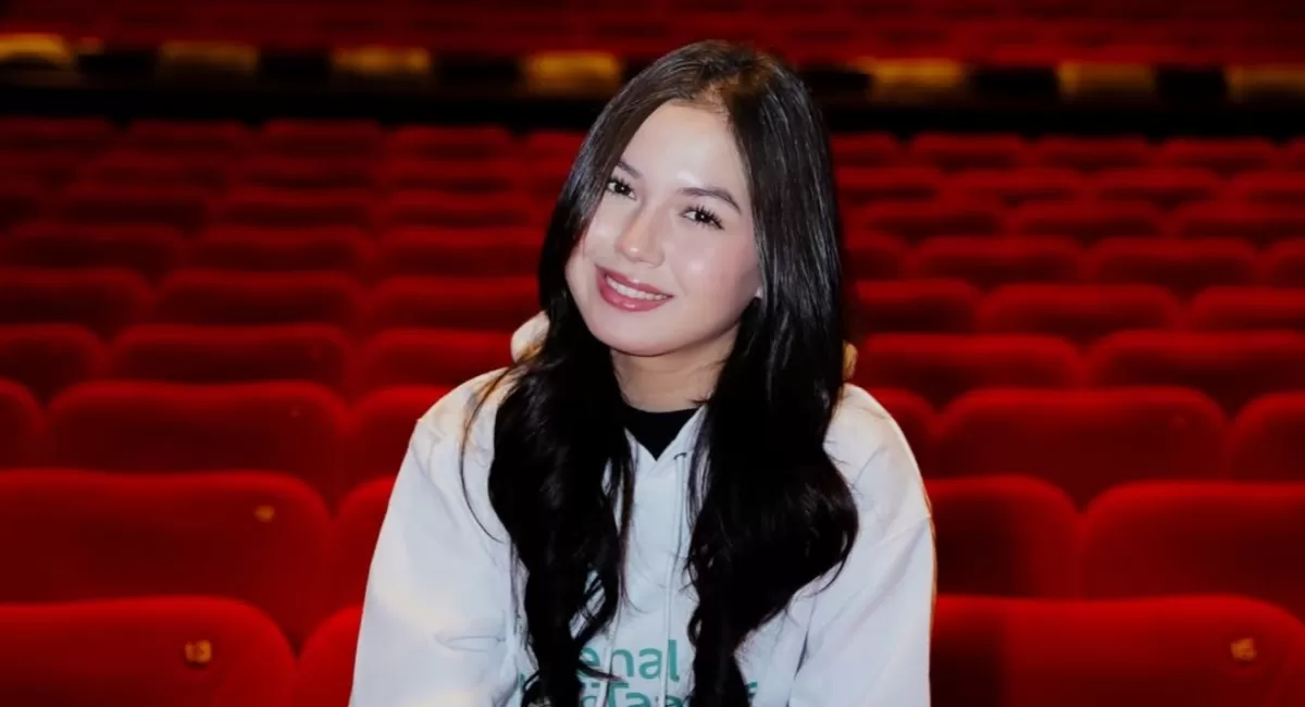 Saskia Chadwick Umur Berapa? Inilah Profil dan Biodata Pemeran Azura di ...