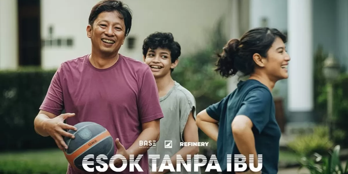 Sutradara Ho Wi-Ding mengapresiasi semua kru dan pemain film Esok Tanpa Ibu yang baru dikenalnya. (Instagram @filmesoktanpaibu)