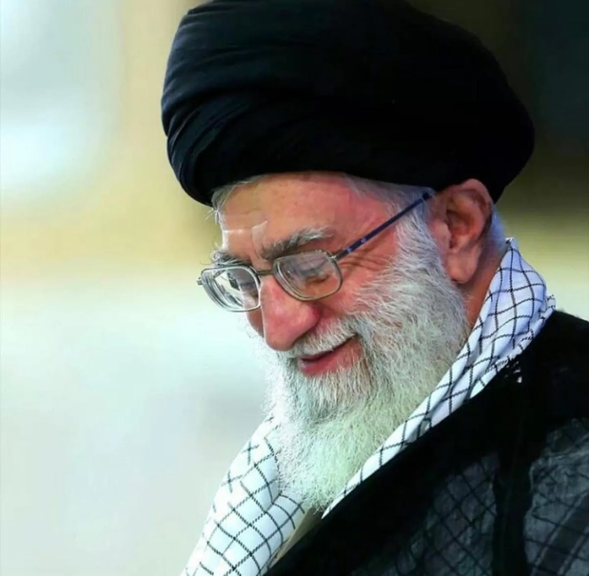 Ayatollah Ali Khamenei tewas dalam serangan AS&ndash;Israel. Simak profil, peran, dan jejak kepemimpinannya di Iran. (instagram@khamenai_ir)