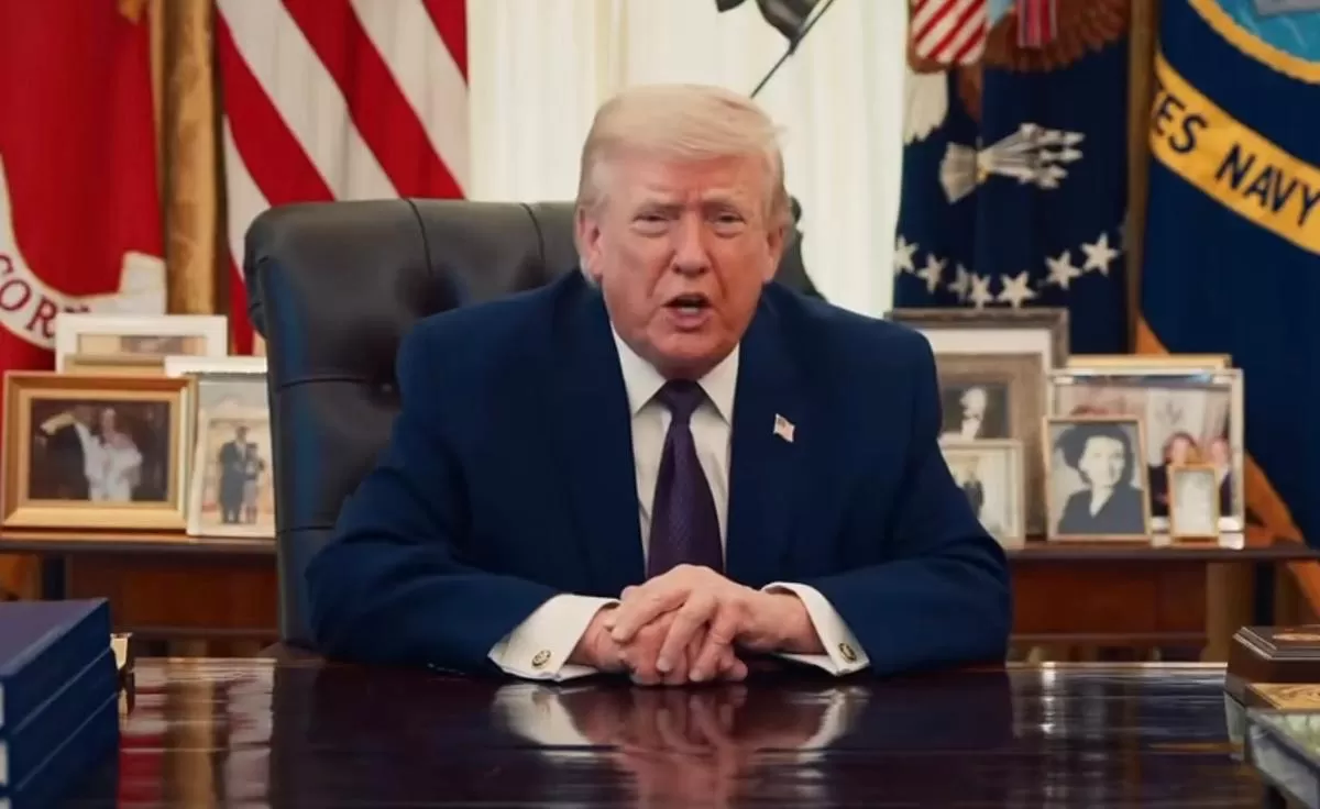 Trump Umumkan Gencatan Senjata, Harga Emas Langsung Anjlok