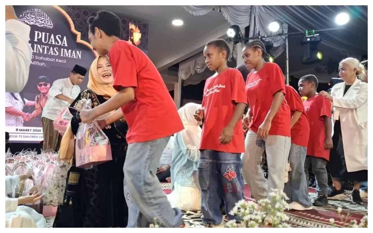 Gus Miftah menggelar acara buka puasa bersama 2.000 anak yatim lintas iman di Ponpes Ora Aji Yogyakarta (Dok. Istimewa)