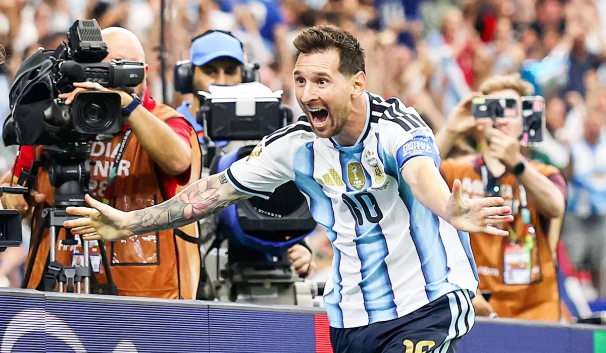 Lionel Messi mencetak dua gol yang membawa Argentina menang atas Austria. (IG @afaseleccionen)