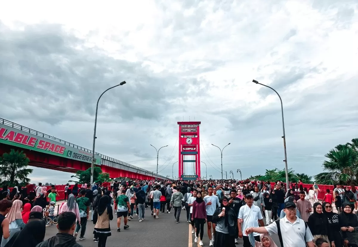 Car Free Day di Jembatan Ampera Palembang, Minggu 17 Mei 2026 (Reno Saputra/Infosumsel.ID)
