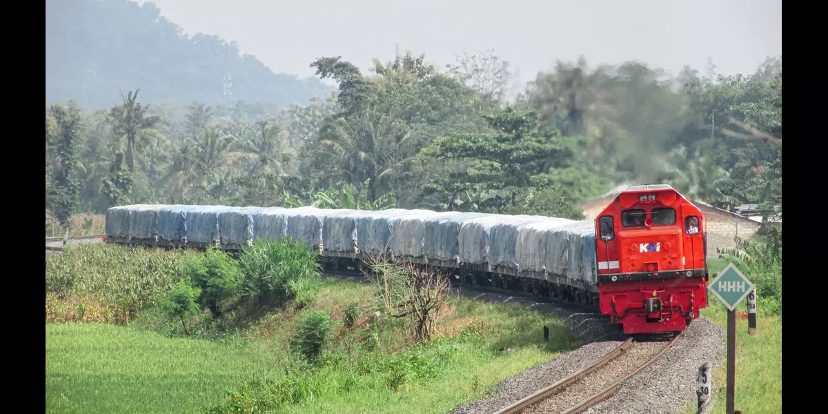 Kinerja KAI Logistik April Naik 11%