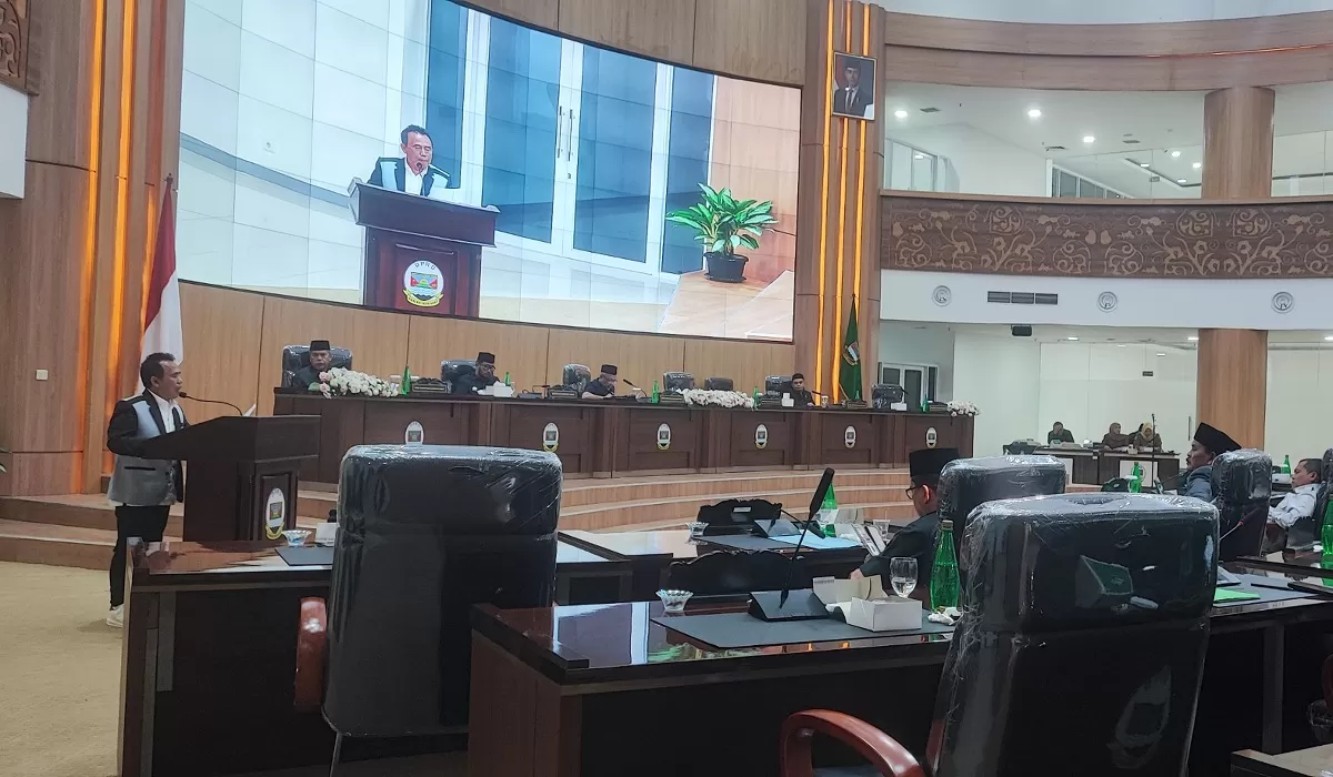 Fraksi PDIP Sentil Kinerja SKPD, Minta Bupati Bandung Barat Tegas Larang Kepala Dinas Absen di Rapat Paripurna