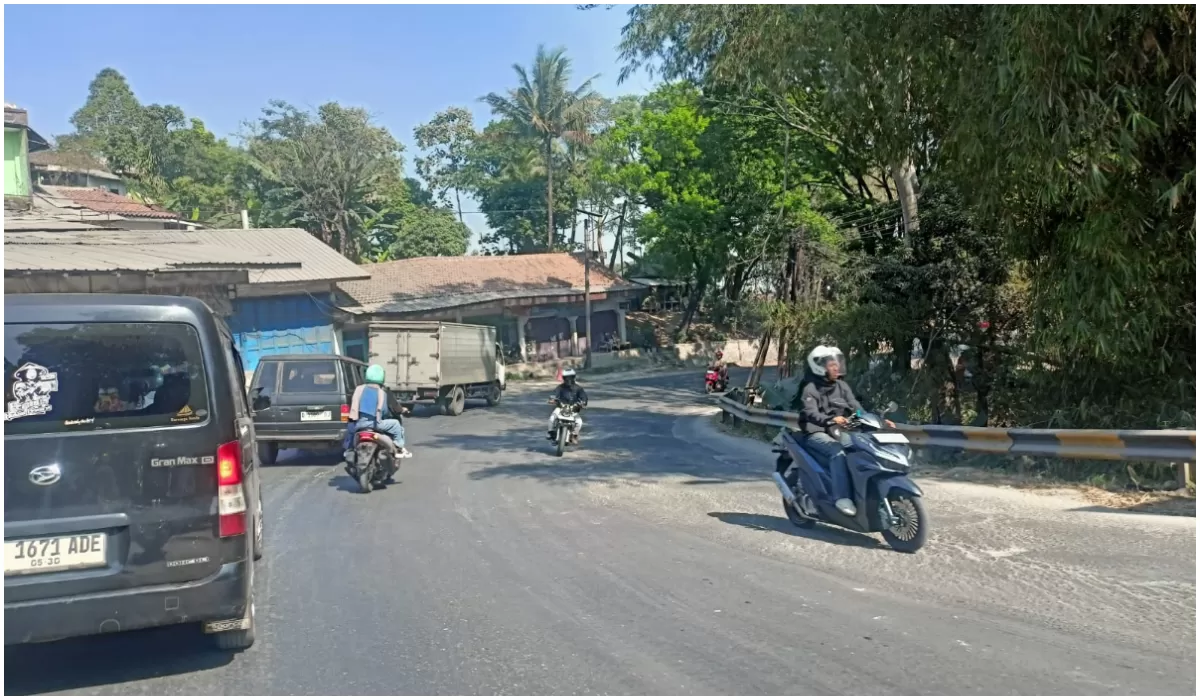 Bak Hujan Salju, Debu Kapur di Gunungmasigit Ancam Kesehatan Warga! Dinkes KBB Turunkan Tim Surveilans