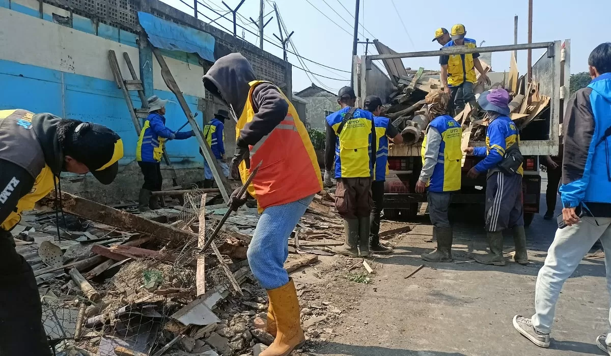 16 Bangunan Liar di Tagogapu Ditertibkan, Sekda Jabar: Penataan Berjalan Humanis Tanpa Gejolak Sosial