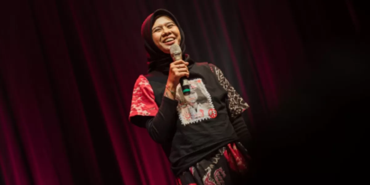 Menyoroti viralnya konten parodi komika, Mega Salsabillah soal kasus dugaan korupsi eks Jampidsus, Febrie Adriansyah. (Instagram.com/@mega_salsabillah)