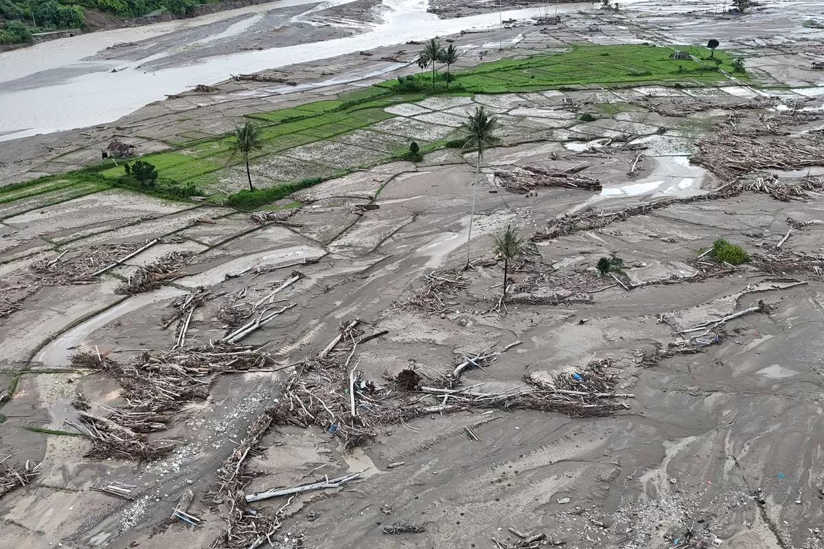 Banjir Sumatera.(f: kompas.com)