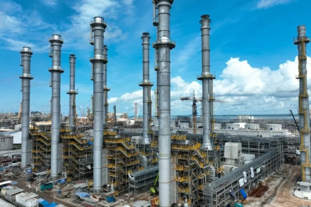 Proyek kilang minyak raksasa atau Refinery Development Master Plan (RDMP) Balikpapan, Kalimantan Timur. (f: internet)   