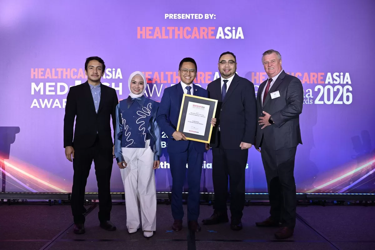 Klinik BAMED meraih Specialty Clinic of the Year 2026 pada ajang Healthcare Asia Awards 2026 yang digelar Kamis (26/3/2026) malam, di Marina Bay Sands Expo &amp; Convention Center, Singapura. (f: istimewa)