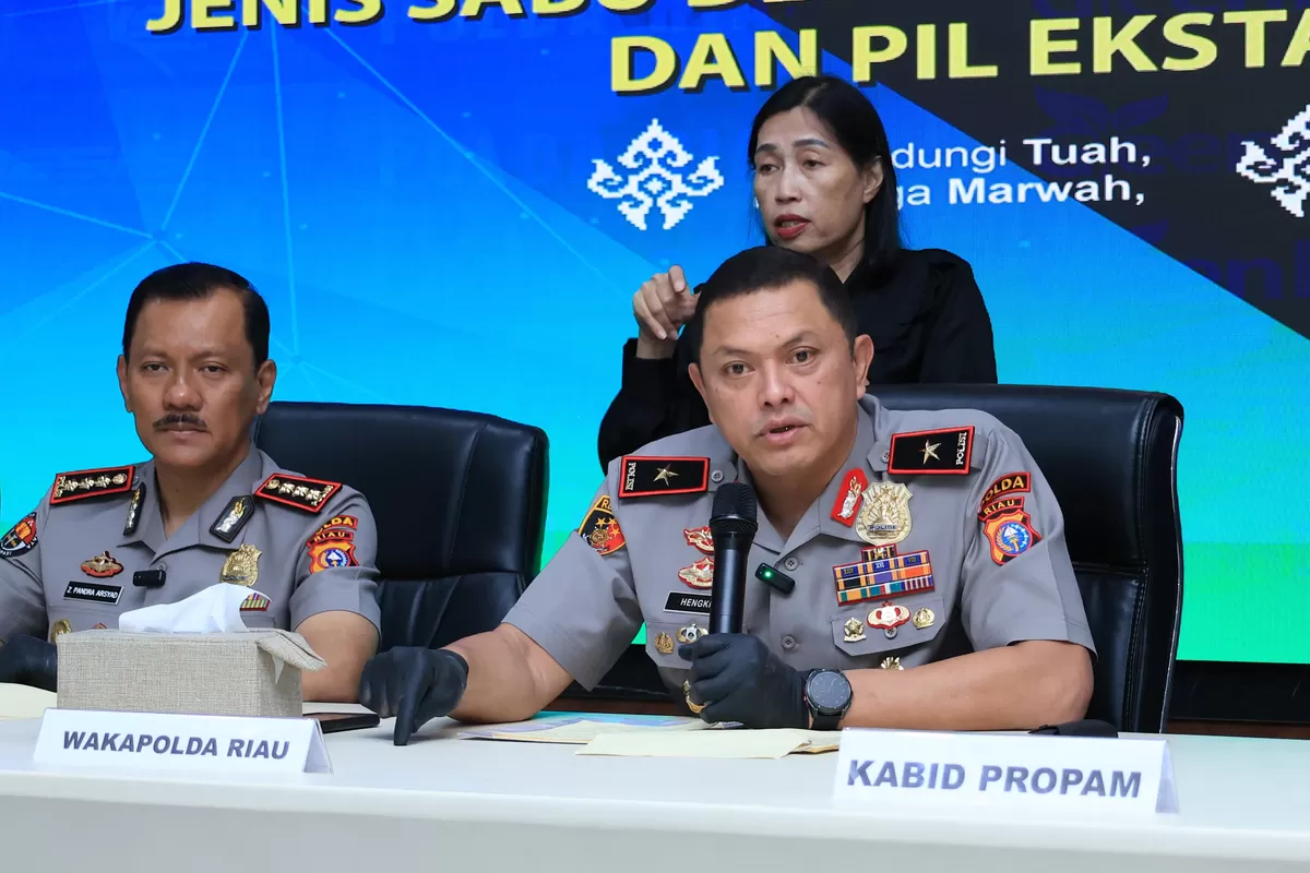 Wakapolda Riau, Brigjen Pol Hengki Haryadi.