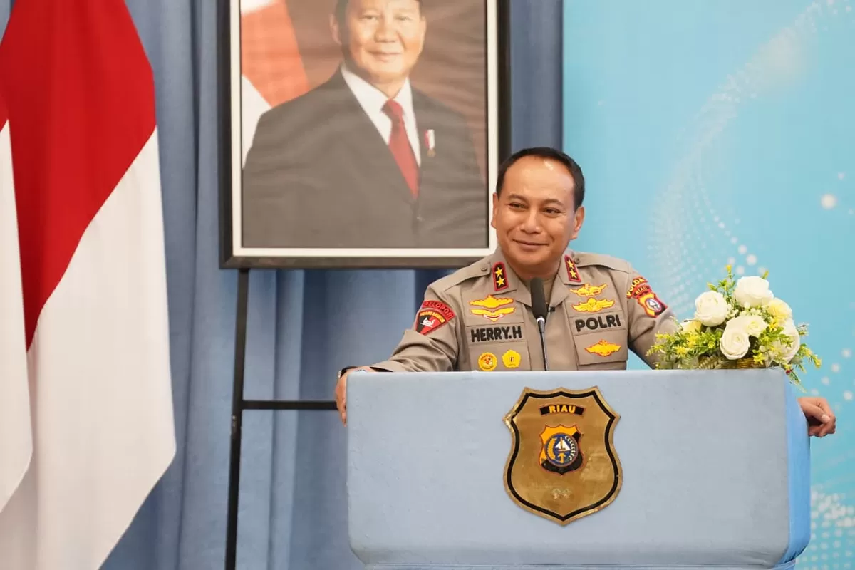 Kapolda Riau Irjen Pol Herry Heryawan.