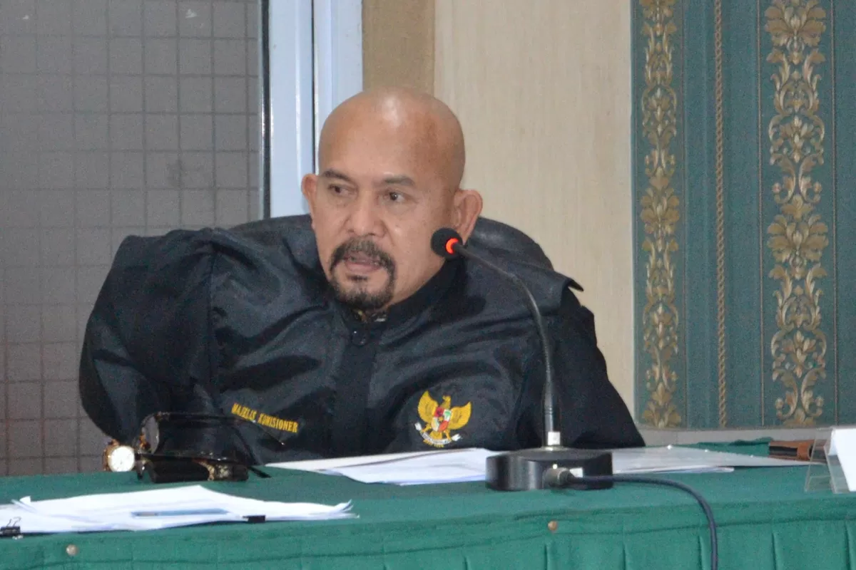 Zufra Irwan, Komisioner Komisi Informasi Riau.