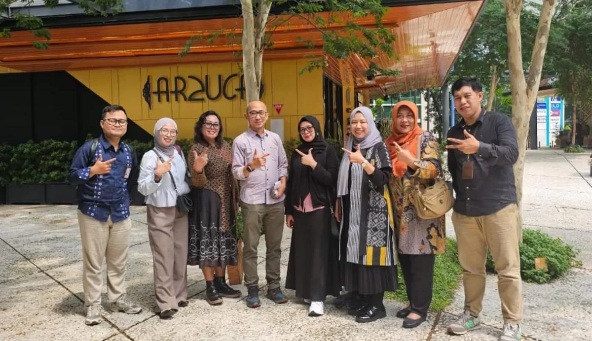 Tim Koordinator Daerah Khusus Jakarta dari ICCN dan Fakultas Vokasi UNESA melakukan audiensi dalam sebuah lunch meeting di Jakarta Selatan. (f: Ist)