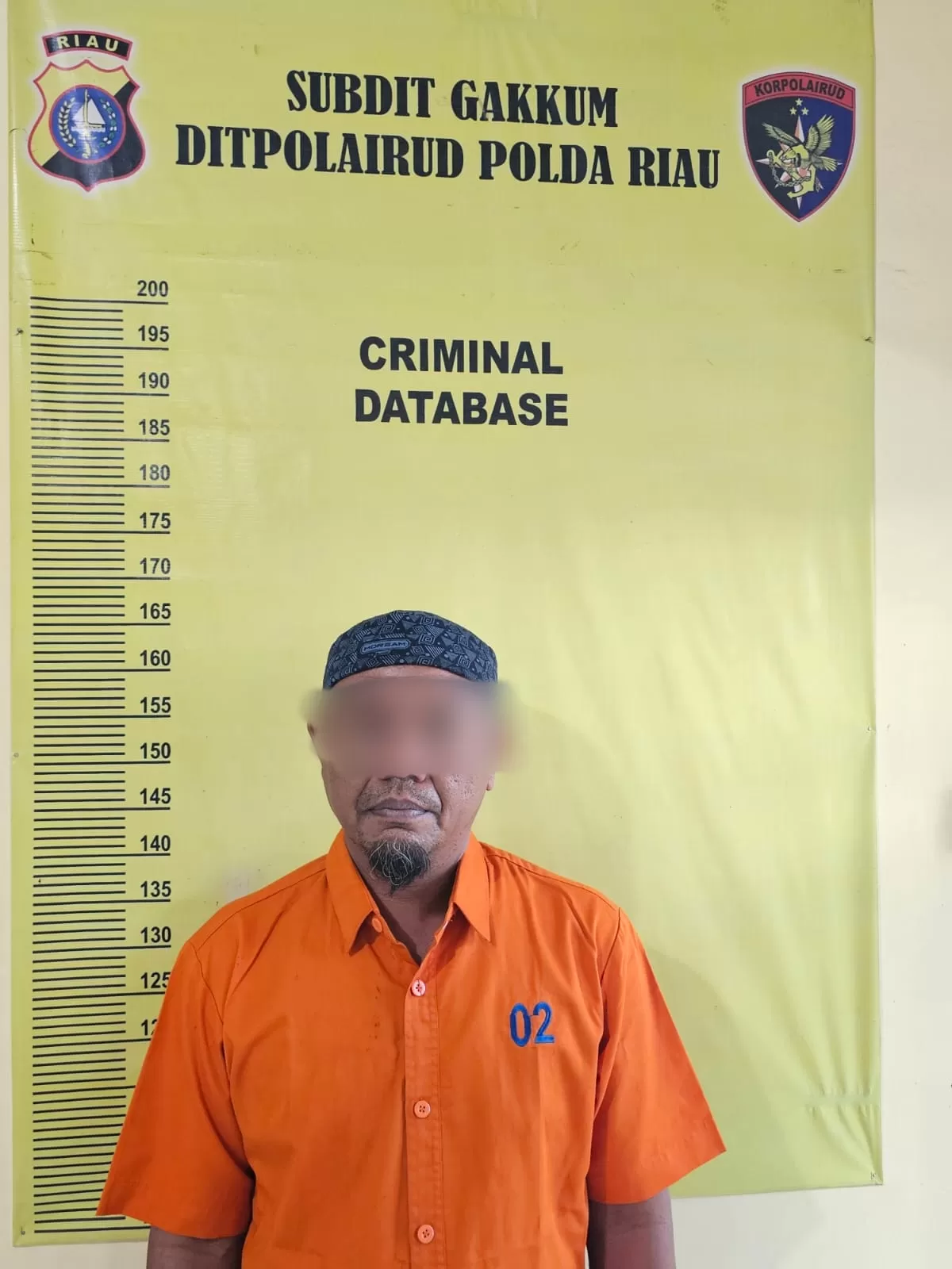 Pelaku J usai diamankan polisi.